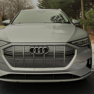 Auto Usado Confiable, Audi e-tron Premium Plus 2021, Doble Motor, Tracción en las Cuatro Ruedas - Product Image 1