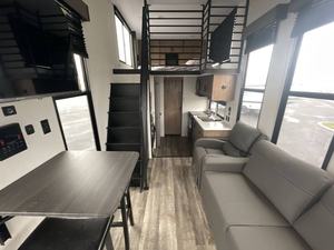 Nouveau camping-car Forest River 2025 R-e-s-e-r-v-e 16SW - Product Image 4