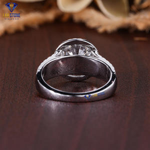 แหวนทองคำขาวประดับเพชรทรงกลมขนาด1.81 TDW พร้อมด้วยหิน/แหวนที่มีสัมผัสถึงความเย้ายวนใจ/สี EF-VS - Product Image 4