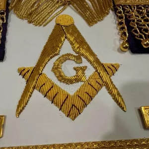 Tablier maçonnique en gros, conception personnalisée disponible, tablier maçonnique avec broderie dorée, utilisation en loge, tablier maçonnique artisanal personnalisé - Product Image 3