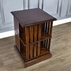 Librería Minimalista Margaret de Madera de Caoba Maciza con Estantes Giratorios, Base Cuadrada, Diseño Ecológico y Duradero para Sala de Estar - Product Image 1
