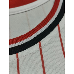 Top personalizado bordado transpirable últimas camisetas de baloncesto con logotipo personalizado sin mangas 100% poliéster - Product Image 4