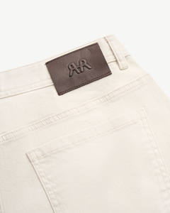 กางเกงยีนส์ทรงตรงผู้ชายเอวกลางลาย 3 มิติ สไตล์ลำลองสำหรับฤดูใบไม้ร่วง ระบายอากาศได้ดี ซักแล้ว ทรงตรง ผลิตในเวียดนาม - Product Image 5