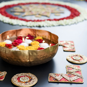 Cuenco Urli metálico para mezcla contemporánea y tradicional Cuenco Urli de latón exquisito para meditación y relajación - Product Image 1