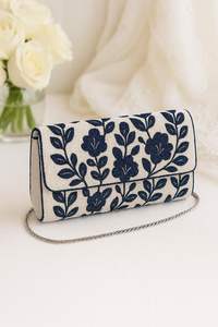 กระเป๋าคลัทช์ลูกปัดแก้วลายดอกไม้เขตร้อนรับรองโดย MS Handicraft รูปทรงและสีสันปรับแต่งได้ กระเป๋าสะพายข้างสไตล์เม็กซิกันสำหรับงานเทศกาล พร้อมสายโซ่ - Product Image 2