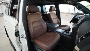 Toyota Land Cruiser 2021, Bajo Kilometraje, Caja de Cambios Automática, Dirección Suave, Gasolina/Eléctrico - Product Image 2