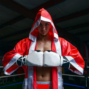 Robe de boxe légère pour hommes de couleur rouge Logo personnalisé surdimensionné Matériau en polyester-Robes de boxe unies avec ceinture blanche - Product Image 3