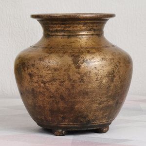Lota หม้อใส่น้ำสีทองแฮนด์เมดสำหรับใส่ของตกแต่งบ้านทำจากทองเหลือง SNG-576 - Product Image 2