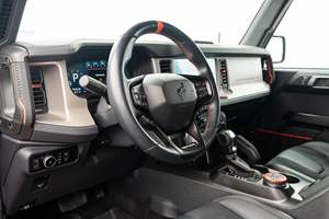 Bronco Rapt0r 2023 ~13,700 Millas, Motor V6 Twin-Turbo de 418 hp, 4x4, Sin Modificar - Product Image 3