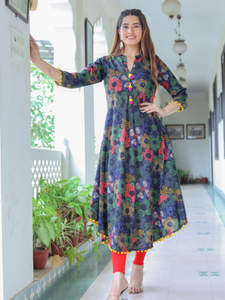 Kurta Anarkali en coton, tissu doux et confortable, tenue ethnique élégante, conçue pour un usage quotidien, offrant un style traditionnel indien. - Product Image 5