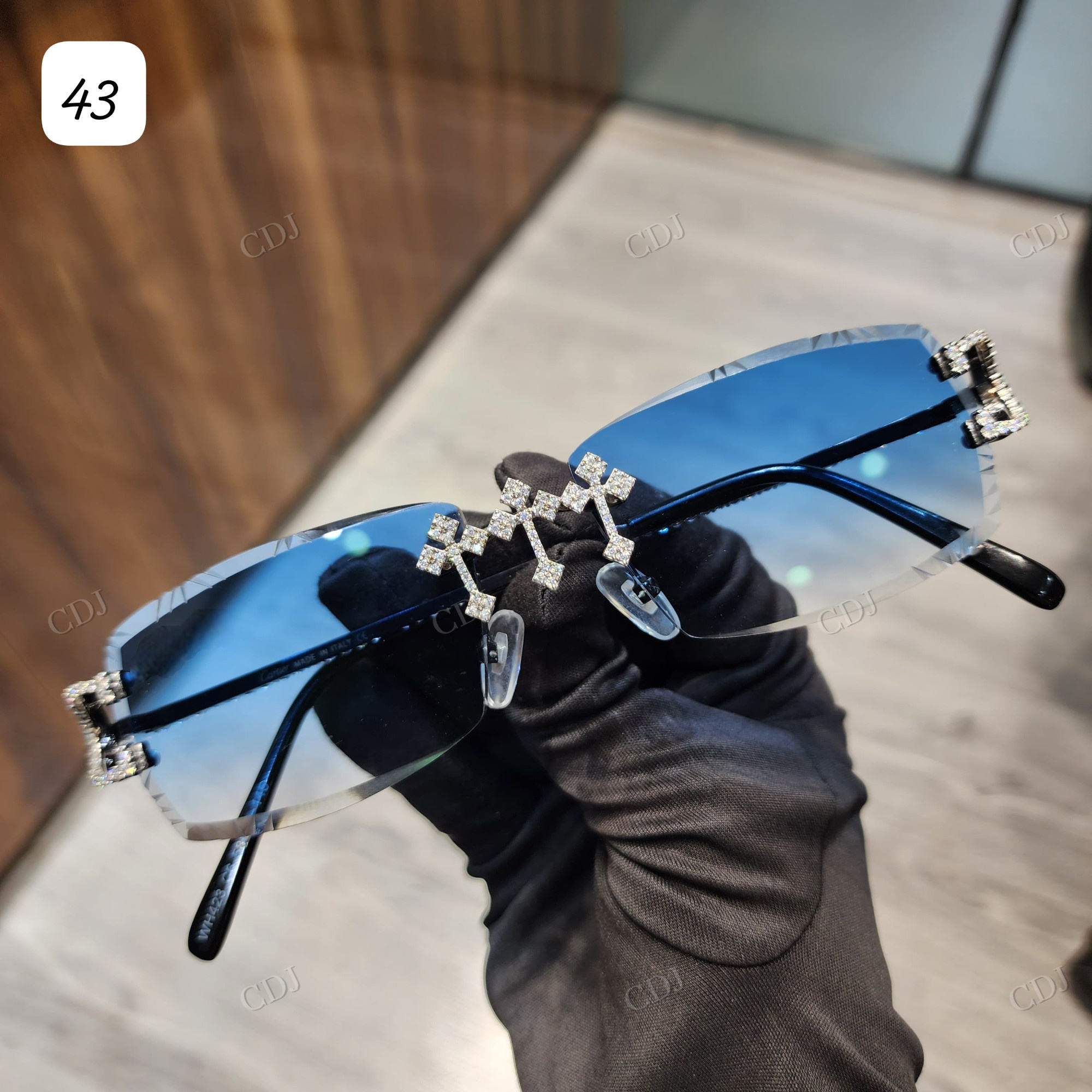 แว่นกันแดด