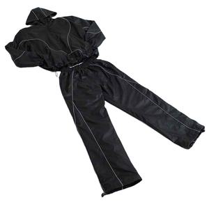 Conjunto de Chaqueta y Pantalones Deportivos de Nailon con Cremallera Reflectante y Resistente al Viento para Hombre - Product Image 1