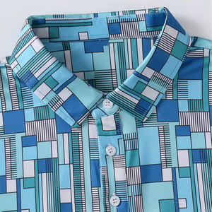 Chemise de golf à sublimation pour l'été avec design et taille personnalisés, en polyester, manches courtes, séchage rapide, coupe ajustée, chemise de golf pour homme - Product Image 3