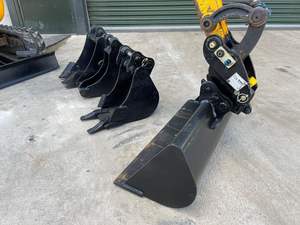 Miniexcavadora JCB 8018 de 1.8 Toneladas Usada de Primera Calidad en Venta, con Motor y Bomba de Engranajes Confiables, Bien Mantenida, en Muy Buen Estado - Product Image 4