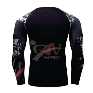 เสื้อแรชการ์ดผู้ชาย แขนสั้น ผ้าสแปนเด็กซ์ ระบายอากาศได้ดี เป็นมิตรกับสิ่งแวดล้อม พิมพ์ลายแบบซับลิเมชั่น ดีไซน์สั่งทำคุณภาพสูง หนังแท้ OEM - Product Image 5