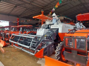 Pour Moissonneuse-batteuse, transmission par engrenages noirs, haute productivité, application riziculture, largeur de travail 4000 mm, 3000 kg - Product Image 4