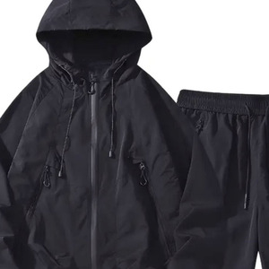 Conjunto de Chaqueta corta cortavientos de dos piezas personalizada de verano Conjunto corto de chándal cortavientos para hombre - Product Image 3