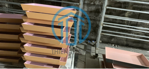 Bandeja Redonda Moderna Minimalista con Borde Festoneado, Superficie Elegante de Alto Brillo para Decoración de Interiores Contemporánea - Product Image 5