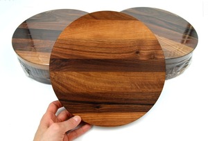 Tabla de Cortar Redonda de Bambú Marrón, Moderna y de Lujo, con Asas de Metal, Apta para Lavavajillas, Utensilio de Cocina Elegante - Product Image 4