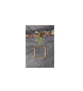 Brass <b>Glass</b> <b>Photo</b> <b>Frame</b> with Antique Detailing and Vintage Flair for Rustic and Classic Interiors - Product Image 3