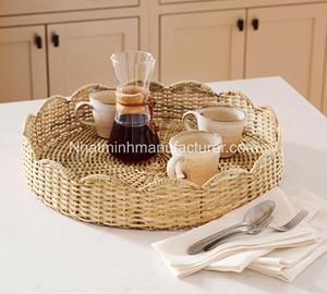 Plateaux en rotin de style traditionnel Plateaux de service ronds en rotin avec bords festonnés 3 pièces Plateaux en rotin vert/blanc/naturel - Product Image 1