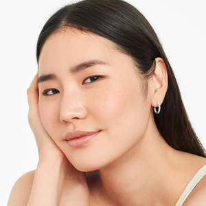 Elegantes pendientes de aro de moissanita de plata 925, Diamantes de corte redondo deslumbrantes, diseño ligero y cómodo para regalos de uso diario - Product Image 5