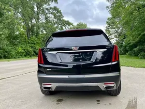 2023 Cadillac XT5รถ SUV cadilac Lac หรูหราพรีเมี่ยม XT5 8L เครื่องยนต์เทอร์โบ AWD ไฟขับอัตโนมัติหนังสีเข้ม R18ซ้าย - Product Image 4