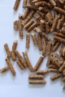 Granulés de biomasse écologiques en bois dur les plus vendus 6 Mm granulés naturels de haute qualité (sac de 15Kg) au prix de gros