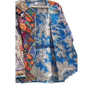 Chaqueta Bohemia Banjara de Otoño Invierno, Mezclilla Hecha a Mano, Diseño Floral Vintage Único, Arte Rajastaní, Acolchada, 100% Algodón - Product Image 4