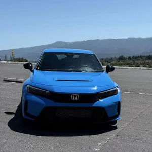 Certifié propre 2024 Hond.a Civic Type R - Product Image 1