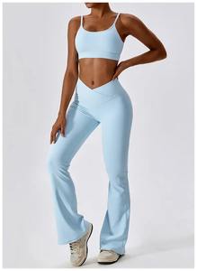 Ensemble de sport pour femmes, yoga, fitness, respirant, durable, séchage rapide, 100% coton, personnalisable, en vente maintenant - Product Image 3