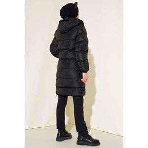Veste matelassée à fermeture éclair noire et beige pour femmes avec boutons-pression - Product Image 1