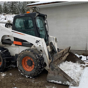 La maniobrabilidad del cargador compacto Bobcat cumple con la potencia - Product Image 2