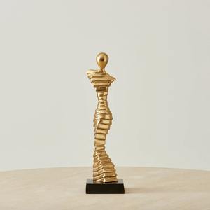 Sculptures uniques en métal LADY et statues artistiques Ornements décoratifs pour bureau à domicile et espaces de vie modernes avec élégance - Product Image 4