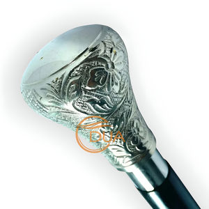 Canne de marche pliante élégante de style victorien sculptée à la main poignée plaquée argent avec pointe en caoutchouc confortable manche en bois - Product Image 3