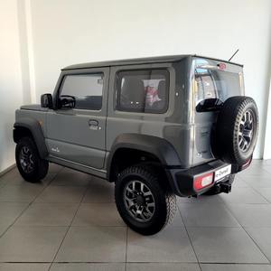 Suzuki Jimny 1.5 GLX 2023 Económico, Disponible con Volante a la Izquierda/Derecha - Product Image 2