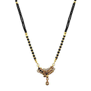 Conjunto de joyería fina Kriaa, Mangalsutra chapado en oro con cristales austriacos blancos y cuentas 1500671 - Product Image 1