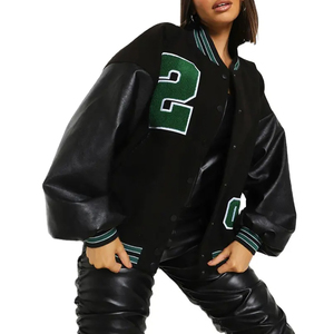 Chaqueta personalizada Varsity Letterman para mujer con cuerpo de lana y mangas de cuero abrigo Varsity de béisbol para ropa informal - Product Image 2