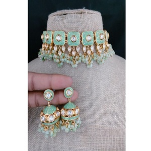 Luxury Women's Designer Ethnic <b>Choker</b> Necklace Set Gold Plated Kundan for Weddings - Product Image 1