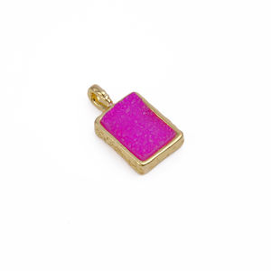 Pendentif Quartz Druzy Rose avec Lunette Rectangle Plaqué Or Texturé Charme Gras pour Bijoux de Déclaration et Fournitures de Bricolage en Gros - Product Image 2