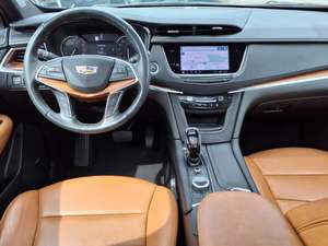 SUV de luxe XT-5 PREM-IUM d'occasion de 2022 - Product Image 4