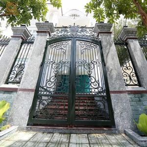 Portails de cour en fer forgé raffiné avec modélisation 3D, sécurité antivol, finition galvanisée pour un extérieur résidentiel élégant - Product Image 2