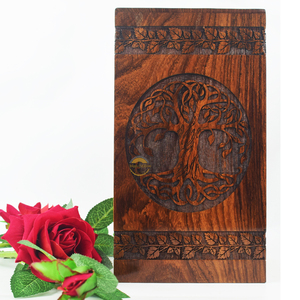 Urne en palissandre faite à la main pour cendres humaines Arbre de vie Design-Urne funéraire pour animaux de compagnie de qualité supérieure fabriquée à la main par des artisans - Product Image 3
