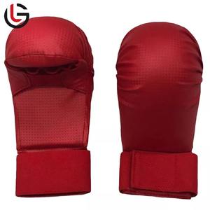 Vente en gros d'équipement de karaté Gants de sparring Gants de karaté Vêtements d'entraînement Gants de karaté de boxe de karaté - Product Image 1