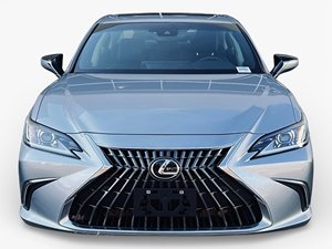 Lexus ES 250 AWD 2023 Usado en Buen Estado - Product Image 2