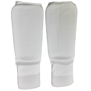 Protège-tibia en coton doux tissé de haute qualité pour enfants Équipement de protection de football multicolore au meilleur prix au Pakistan Service OEM - Product Image 1
