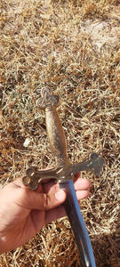 Épée maçonnique, Épée de l'Ordre de Malte, Croix de Malte, Lame en acier de Damas, Bord dentelé, Manche en laiton, Gaine personnalisable OEM - Product Image 6