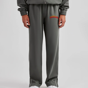 Pantalones de chándal holgados de alta calidad para hombre con diseño de patchwork personalizado y pantalones lavados con cintura elástica - Product Image 5