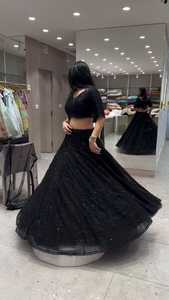 Lehenga Choli brodé traditionnel de luxe prêt à expédier avec Dupatta Lehenga Choli de mariée pour femmes vêtements de mariage - Product Image 4