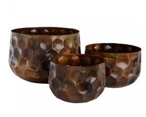 Vases décoratifs en fer forgé fabriqués à la main avec des détails en métal de qualité supérieure pour une décoration intérieure élégante et sophistiquée - Product Image 6